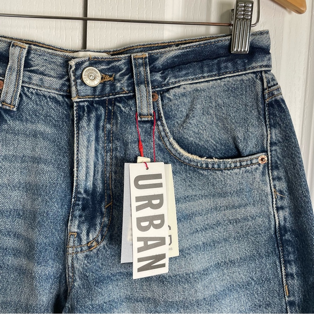 NWT BDG Logan Loose Barrel Jeans Women’s 27 Blue Denim Buckle Baggy Boyfriend - Picture 5 of 16